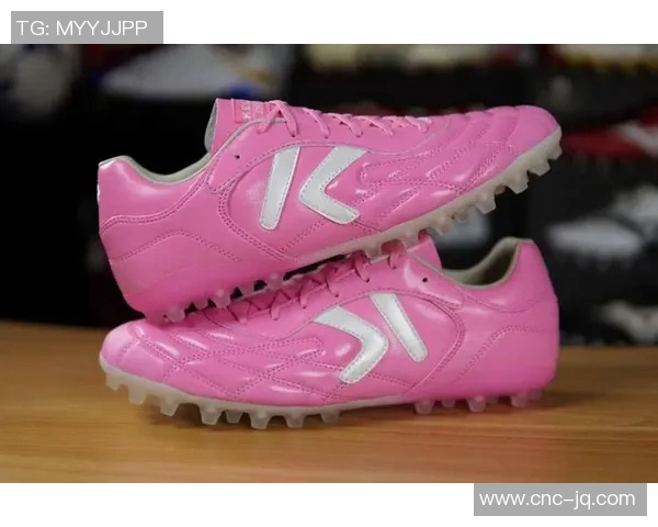 探索kelme足球鞋的卓越性能与舒适体验助力每一场精彩比赛 探索kelme足球鞋的卓越性能与舒适体验助力每一场精彩比赛